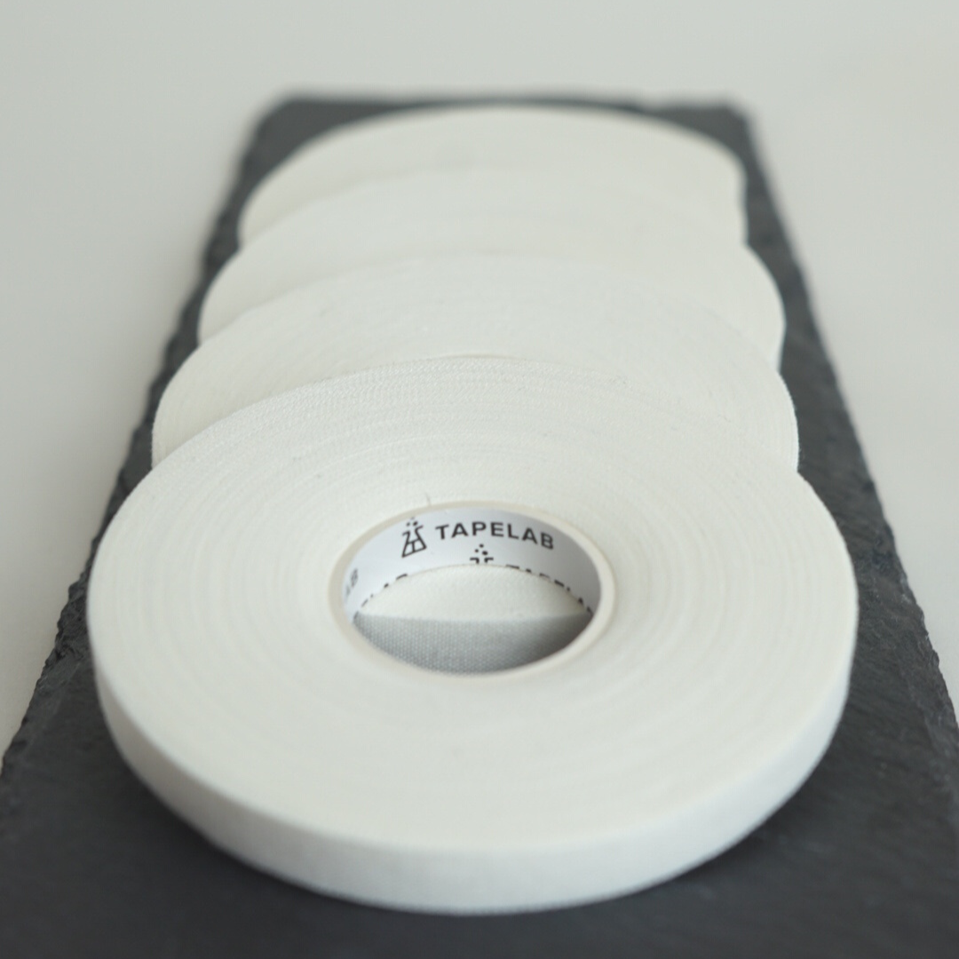 C1B72DF8-F502-4AE5-AC81-3CF57C67C298 Athletic Finger Tape - 7,6 mm x 13,7 m (5er-Pack) weiß