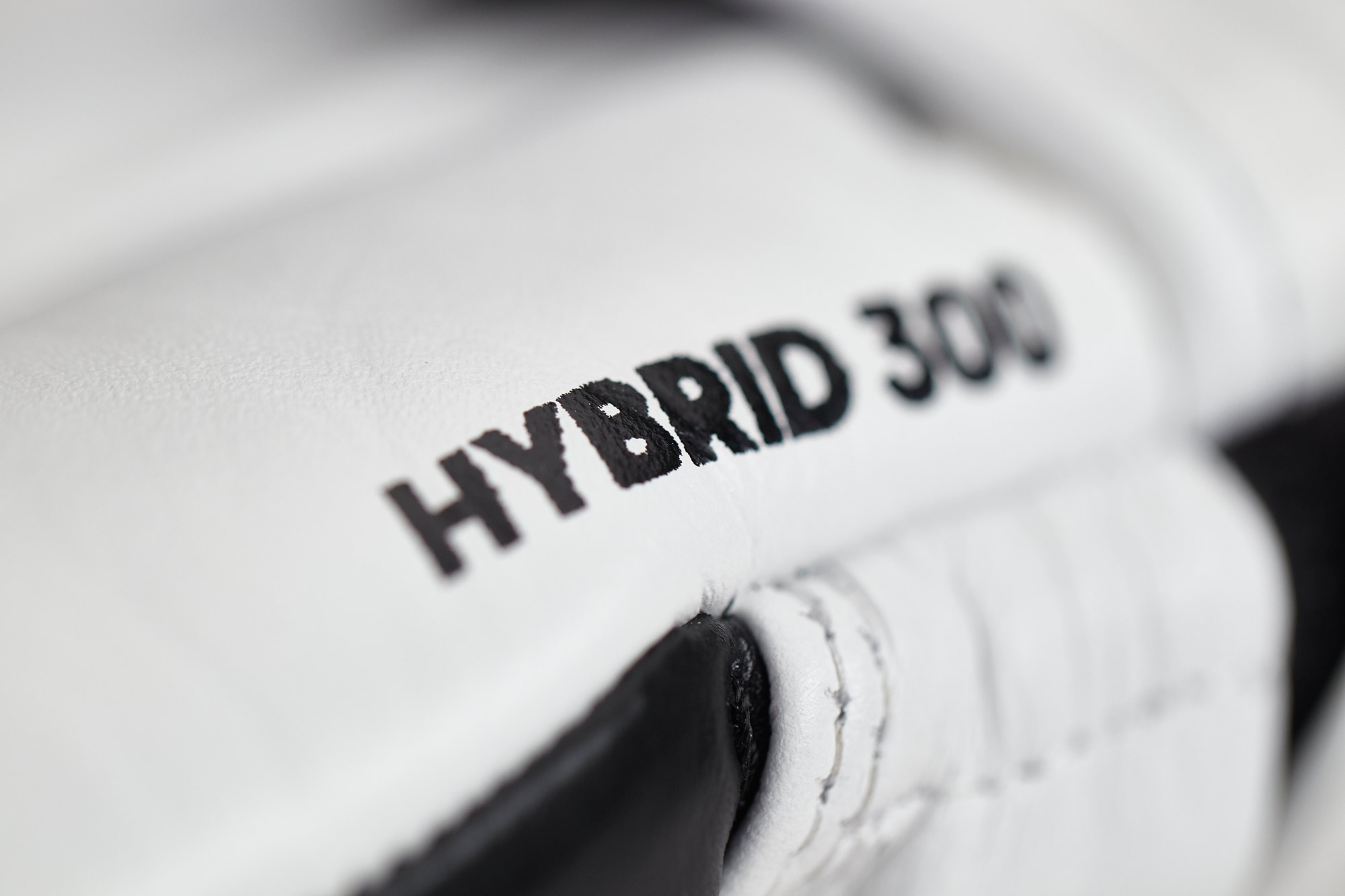 adidas Boxhandschuhe Hybrid 300 ADIH300 black/white