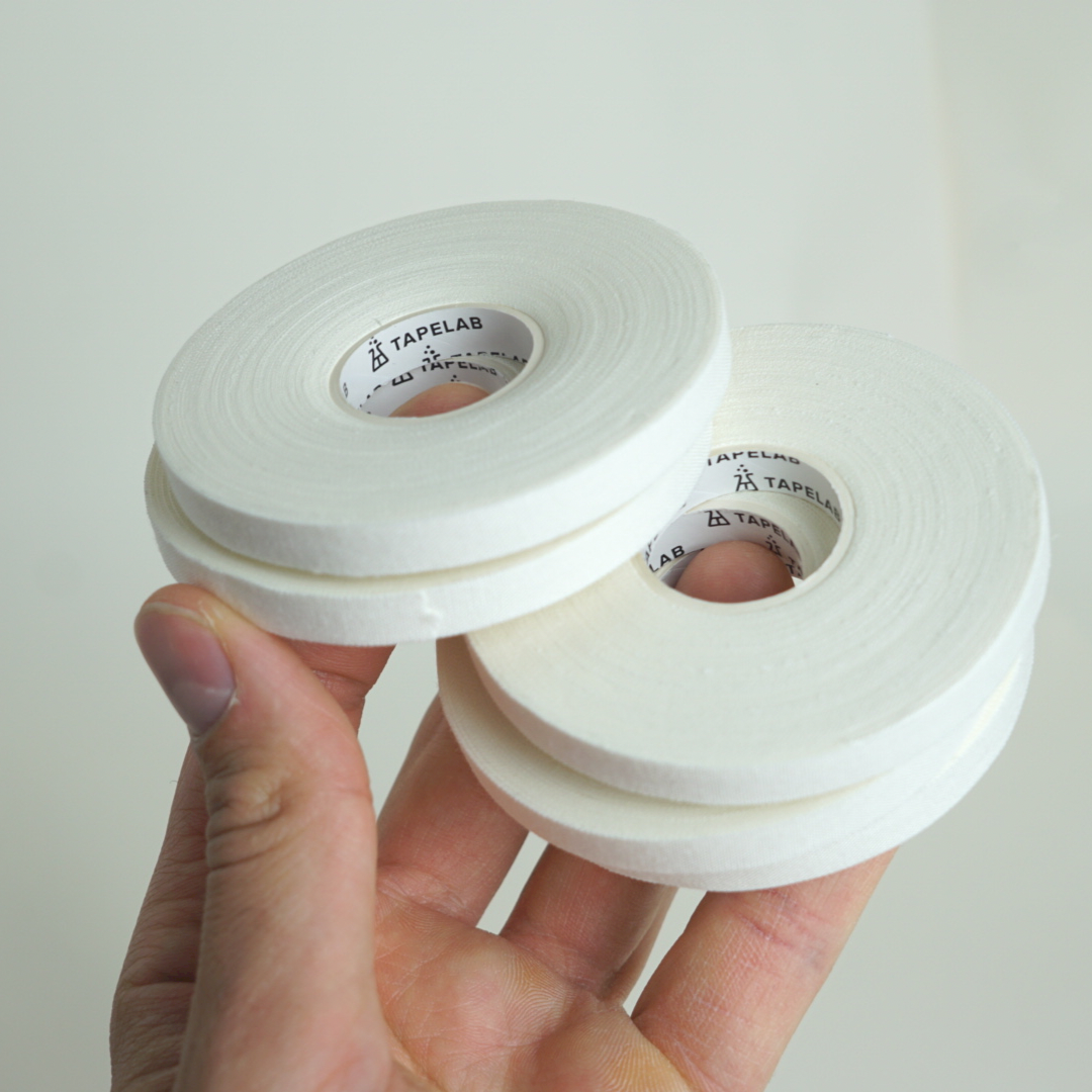 2F18B1AA-75AB-4F90-9167-440BFBF52A12 Athletic Finger Tape - 7,6 mm x 13,7 m (5er-Pack) weiß