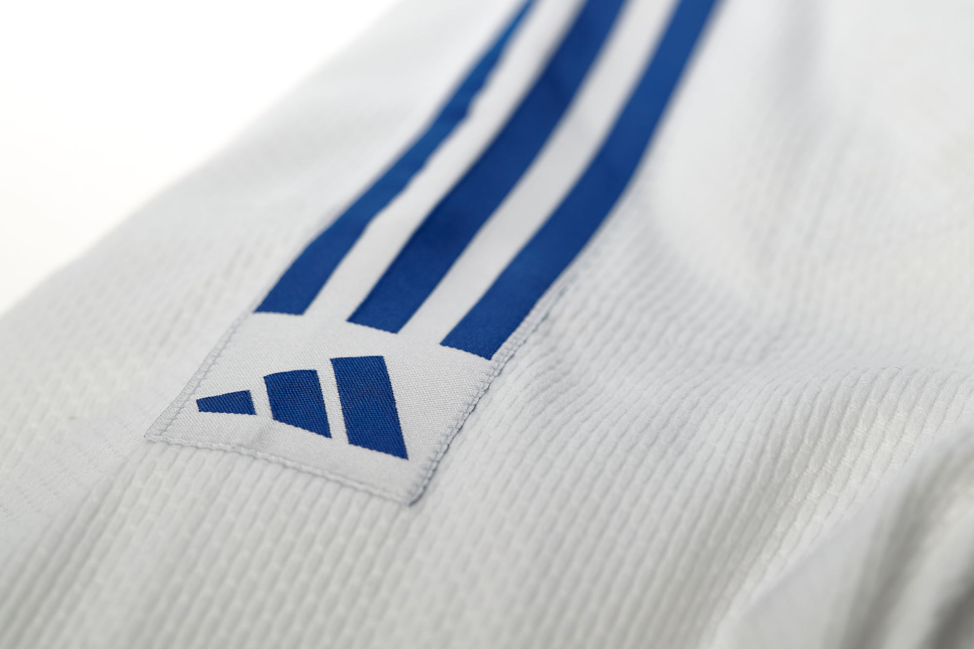 adidas Judo-Anzug Club weiß/blaue Streifen, J350