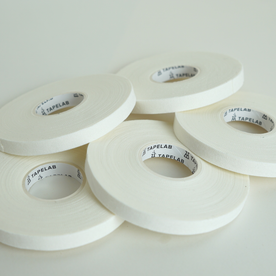 1D450240-6212-4565-9755-FAAD069ADA87 Athletic Finger Tape - 7,6 mm x 13,7 m (5er-Pack) weiß