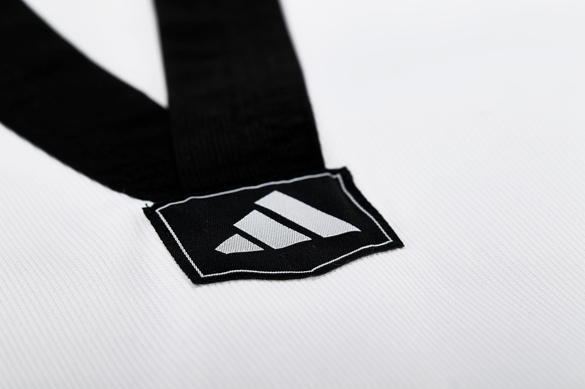 adidas Taekwondoanzug, Adi Club 3 stripes, schwarzes Revers, ADITCB02 adidas Taekwondoanzug, Adi Club 3 stripes, schwarzes Revers, ADITCB02
