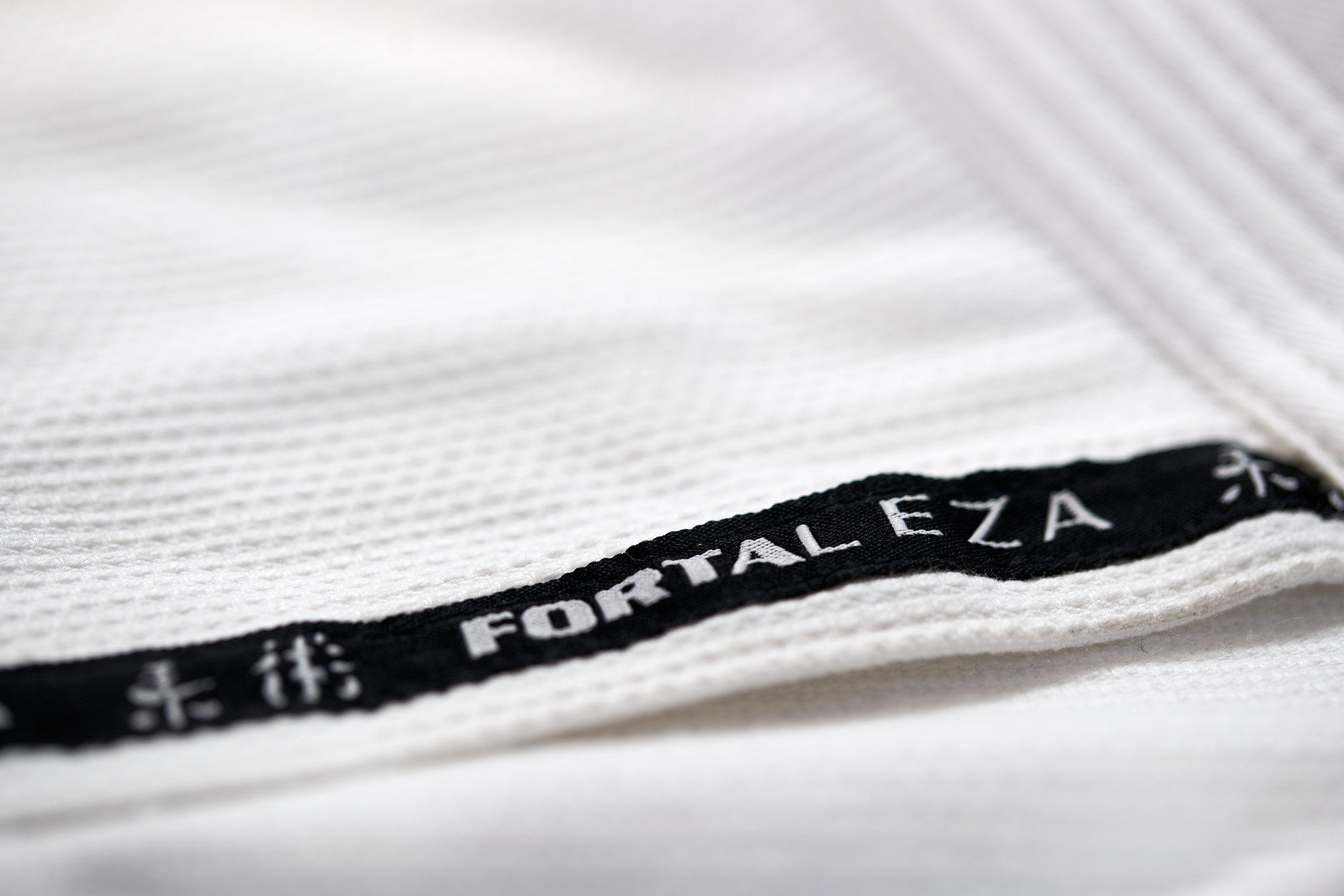 BJJ Starter Gi Fortaleza Burghausen + BJJ Gürtel weiß